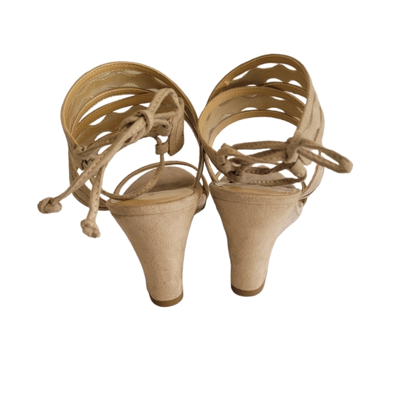 Sandals - Picture 3 of 4